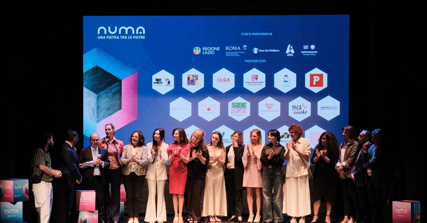 Numa, «pietre» contro la violenza sulle donne: premi a Roia, Melandri, Fiscale, Lugli e Casa delle donne
